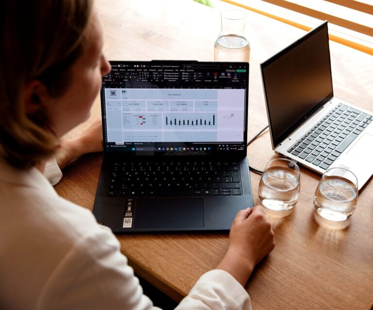 Illustration zum Artikel „Warum Ihr Dashboard niemand liest“